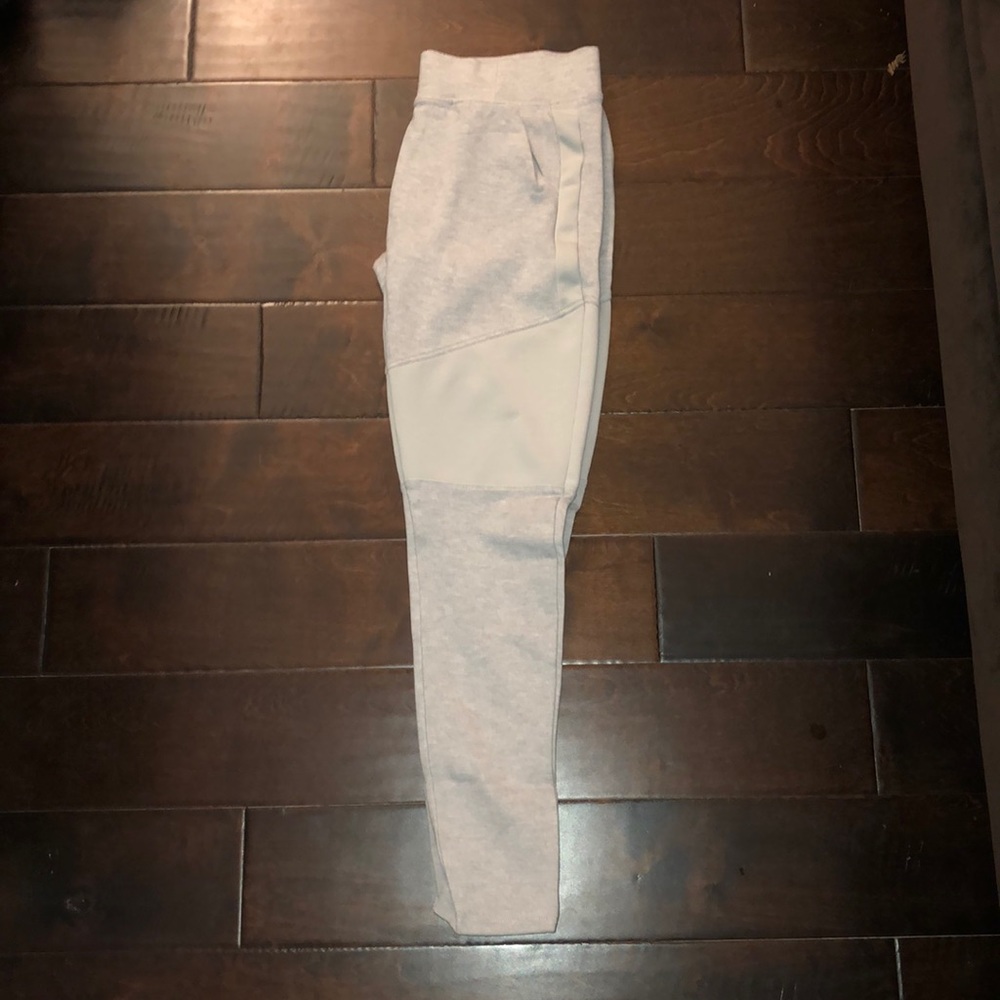 Lime & Vine gray thick leggings